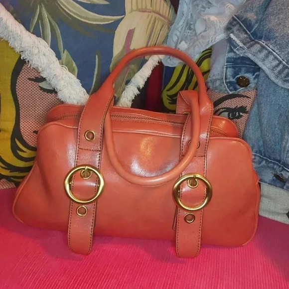Maxx New York | Retro Style Coral Leather Satchel Gold Hardware - Picture 14 of 16